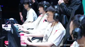  Karsa巅峰对决，梅西与50激战RNG分钟，惊险取胜胜负难料！